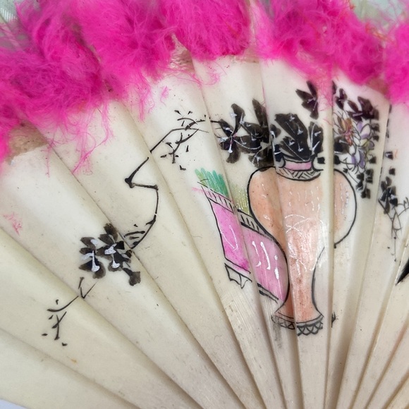 Vintage Chinese feather fan hand painted beautiful artwork kwong sing fan store - Picture 5 of 15